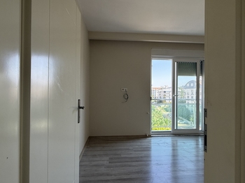KONYAALTI HURMA MAHALLESİ VİA MARİS 1 SİTESİ 1+1 SATILIK DAİRE