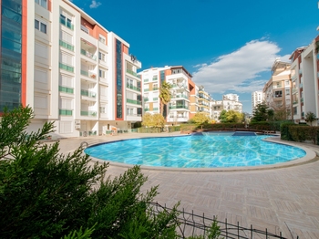KONYAALTI HURMA MAHALLESİ VİA MARİS 1 SİTESİ 1+1 SATILIK DAİRE
