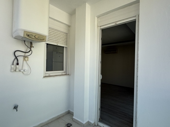 KONYAALTI HURMA MAHALLESİ VİA MARİS 1 SİTESİ 1+1 SATILIK DAİRE